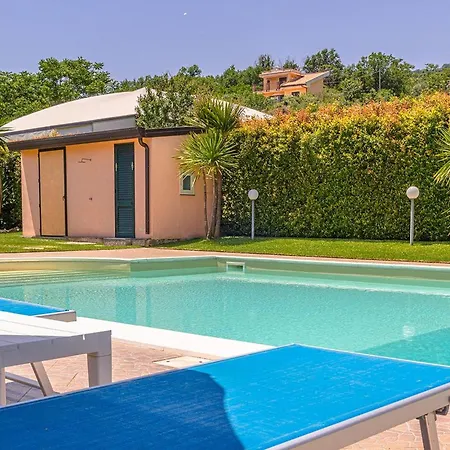 Ferienvilla 'villa Aura' Mit Pool By Interhome